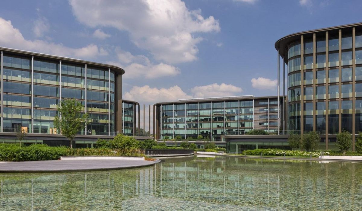 Современный ландшафтный парк открылся у набережной реки Сетуни