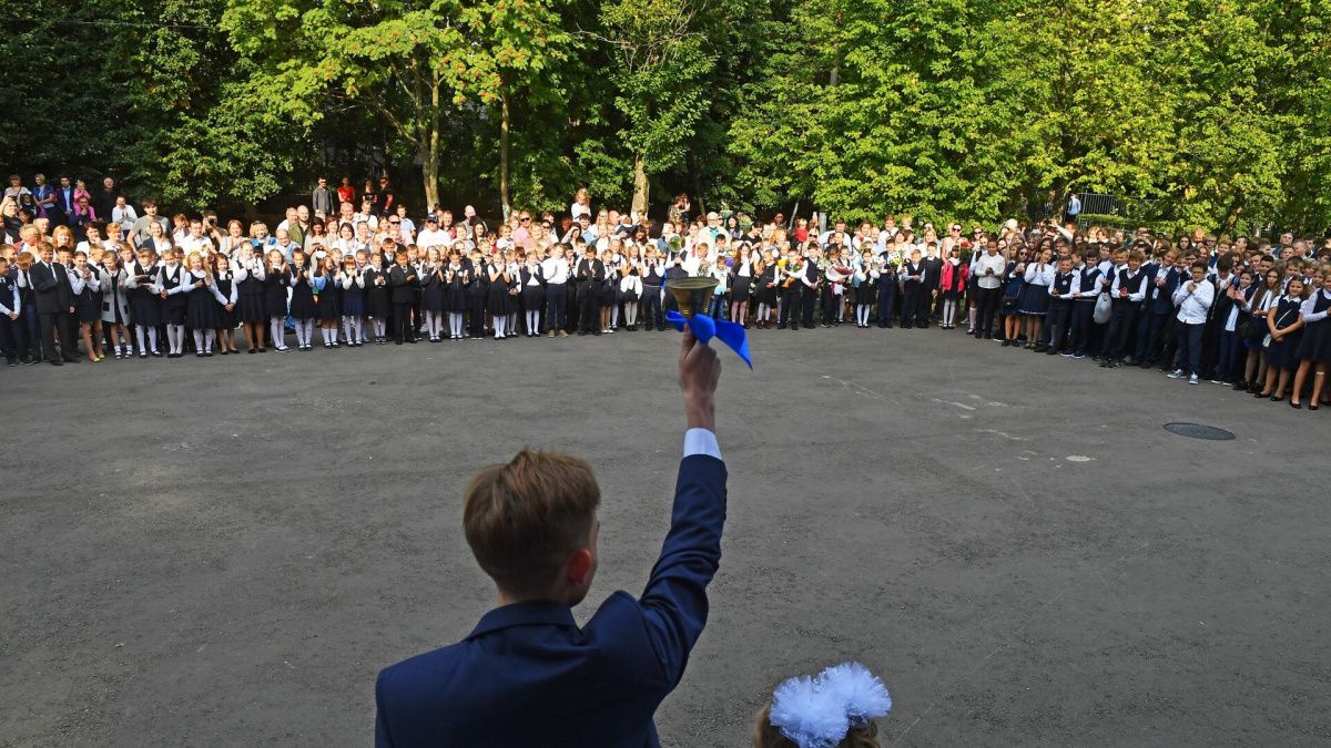 В школы Питера пришли более 67 тысяч первоклассников