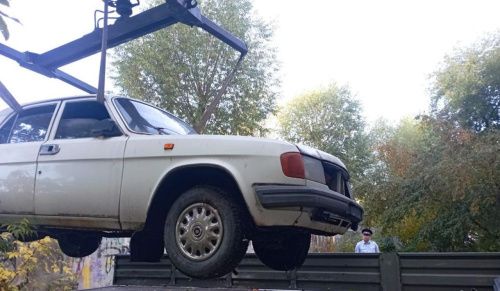 Улицы Челябинска освобождают от старых автомобилей 