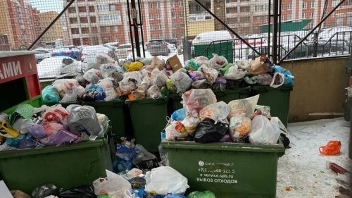 Проблемы с мусором мешают петербуржцам радоваться новым жилым кварталам