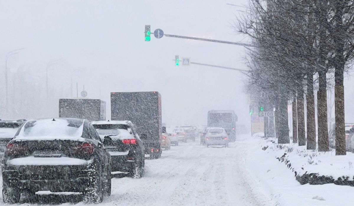 Штормовые предупреждения объявлены в сибирских регионах