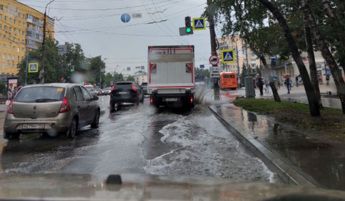 Нижегородцев призывают быть осторожнее: усиливаются ветра и пойдут ливни