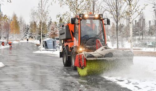 Власти Челябинска обещают ликвидировать последствия снегопада в ближайшее время