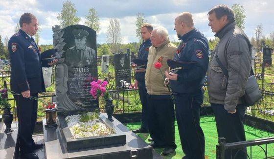 Чайковские правоохранители почтили память ветеранов Великой Отечественной войны