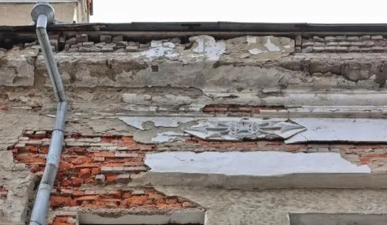 В Челябинске рухнула стена жилого дома